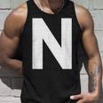英文字 N 大文字 アルファベット モノグラム イニシャル Abc タンクトップ 彼への贈り物