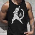 陽気な猫 太極拳ポーズ 格闘技 陰陽バランス タンクトップ 彼への贈り物