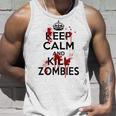 Keep Calm And Kill Zombies Carry Bloodplatter On タンクトップ 彼への贈り物