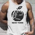New York City The Big Apple Graphic New York City タンクトップ 彼への贈り物