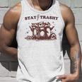 Stay Trashy Raccoon Opossum タンクトップ 彼への贈り物