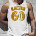 【バックプリント・背中側】還暦 六十歳 60才（ユニフォーム風）赤 レッド【金プレート風 文字】誕生日 面白 タンクトップ 彼への贈り物