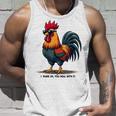 サングラスをかけた姿勢のクールな雄鶏。 タンクトップ 彼への贈り物