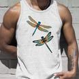 トンボ、飛ぶ昆虫のトンボ、トンボ。 タンクトップ 彼への贈り物