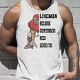 ラインマンのクォーターバックにはアメリカンフットボールにヒーローが必要 タンクトップ 彼への贈り物