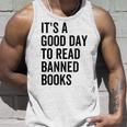 禁止された本を読むのに良い日だ面白いヴィンテージ タンクトップ 彼への贈り物