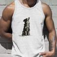 飼い主を見ているボーダーコリー 農場の犬 タンクトップ 彼への贈り物