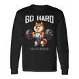 Go Hard Or Go Home 柴犬 犬 ウエイトリフティング フィットネス ジム 長袖Tシャツ ギフトのアイデア