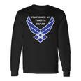 Stationed At Yokota Japan 日本 キャンプ 横田 よこた での任務のツアー 長袖Tシャツ ギフトのアイデア