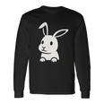 ウサギの穴から出てトラブルに巻き込まれる 長袖Tシャツ ギフトのアイデア