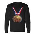 優勝者の学校チームとチャンピオンのための金メダル。 長袖Tシャツ ギフトのアイデア