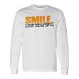 Smile It Makes People Wonder What You're Up To 長袖Tシャツ ギフトのアイデア