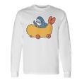 エビフライのくるまを運転するサメ 長袖Tシャツ ギフトのアイデア
