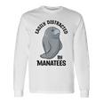 マナティーに気を取られる かわいい 海の動物 マナティー 長袖Tシャツ ギフトのアイデア