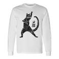 太極拳の練習をしている陽気な猫 陰陽 長袖Tシャツ ギフトのアイデア