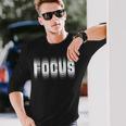 Focus クール トリッピー オプティカル イリュージョン 長袖Tシャツ 彼への贈り物