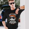Just A Boy Who Lovesushis ushi Lover キッズ ボーイズ ティーン 長袖Tシャツ 彼への贈り物