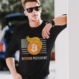 ありがとうトランプアメリカ ビットコインプレジデント就任式ジョーク 長袖Tシャツ 彼への贈り物