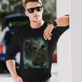 クラーケンの海の怪獣が海に潜る海賊船を襲う巨大猫 長袖Tシャツ 彼への贈り物