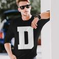 大文字 D アルファベットモノグラム イニシャル 長袖Tシャツ 彼への贈り物