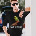 指の上のセキセイインコ 楽しいインコ セキセイインコ 鳥好きのギフト 長袖Tシャツ 彼への贈り物
