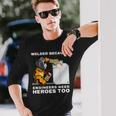 溶接工エンジニアにはヒーローが必要だから 面白すぎる溶接 長袖Tシャツ 彼への贈り物