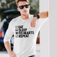 Eatleep Fix Heartsリピート心臓専門医心臓病学 長袖Tシャツ 彼への贈り物