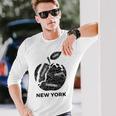 New York City The Big Apple Graphic New York City 長袖Tシャツ 彼への贈り物