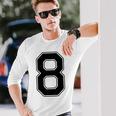 【バックプリント・背中側】8 数字 背番号 ユニフォーム ナンバー【ブラック／黒 の文字】スポーツ 練習着 部活 長袖Tシャツ 彼への贈り物