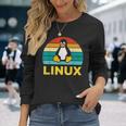 Linux レトロ ヴィンテージ ペンギン オタク ペンギン オペレーティング システム オタク 長袖Tシャツ 彼女への贈り物