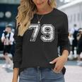 数字 79 ヴィンテージ 1979 誕生日 ヴィンテージ風 長袖Tシャツ 彼女への贈り物