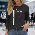 縦型日本国旗、文字「Japan」&シルエットマップ 長袖Tシャツ 彼女への贈り物