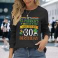 聖パトリックの日と私の30歳の誕生日 30歳 長袖Tシャツ 彼女への贈り物