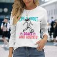 Life's About Goals And Assists サッカー 面白いサッカー選手 長袖Tシャツ 彼女への贈り物