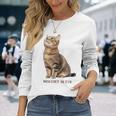 Mischief In Fur 猫写真 キジトラ 猫好き ネタ 猫しもべ 猫飼い 猫依存症 猫オーナー 長袖Tシャツ 彼女への贈り物