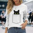 【ポケットから覗くネコ】黒猫 にゃんこ 猫好き 猫 可愛い ネコ 子猫 ネコ好き 面白い 変な 遊び心 ネタ ウケ狙い 長袖Tシャツ 彼女への贈り物