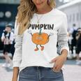 かぼちゃ Pumpkin キャラクター 顔 イラスト かわいい おもしろ シンプル ゆるい 野菜 ゆるキャラ 長袖Tシャツ 彼女への贈り物