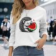 スイカの誕生日を食べるキュートで愛らしいハリネズミ 長袖Tシャツ 彼女への贈り物