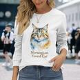 ノルウェージャンフォレストキャット 水彩画ポートレート2 長袖Tシャツ 彼女への贈り物