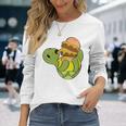 ハンバーガーを食べるかわいいカメ 面白いハンバーガー 長袖tシャツ 長袖Tシャツ 彼女への贈り物