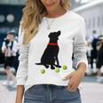 ラブラドールレトリバー 犬 イエロー ラボ テニスボール ギフト 長袖Tシャツ 彼女への贈り物