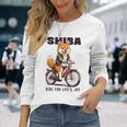 柴犬 いぬ イラスト 柴犬好き 犬好き 自転車 かわいい おもしろ レトロ Ride For Life's Joy 長袖tシャツ 長袖Tシャツ 彼女への贈り物