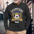 Champion Are Born In May フットボール サッカーボール 誕生日プレゼント 長袖tシャツ 長袖Tシャツ 高齢者への贈り物