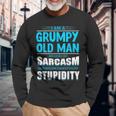 Dearcasmo Con Texto En Inglés I Am A Grumpy Old Manarcasm Texto En Inglés Camiseta de manga larga Regalos para ancianos
