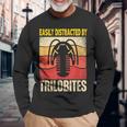 Easy Distracted By Trilobites Trilobite Lover 長袖Tシャツ 高齢者への贈り物