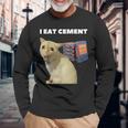 I Eat Cement Cursed Cat Weirdpecific Meme 長袖Tシャツ 高齢者への贈り物