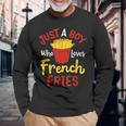 Just A Boy Who Loves French Fries フライドポテト じゃがいも ヴィーガン 長袖Tシャツ 高齢者への贈り物