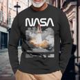 Nasa スペースシャトル打ち上げカラーの黒と白のワームロゴ 長袖Tシャツ 高齢者への贈り物