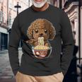 かわいいトイプードル 犬食べるラーメン 長袖Tシャツ 高齢者への贈り物