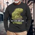 イグアナ・イグアナが大好きな男の子だけ。 長袖Tシャツ 高齢者への贈り物